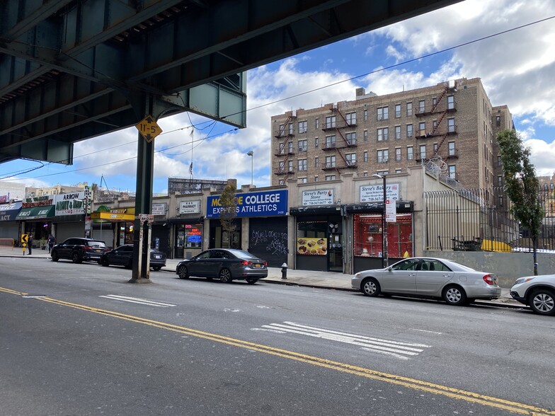 2438 Jerome Ave, Bronx, NY à louer - Photo de l’immeuble – Image 3 sur 5