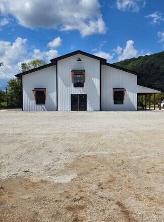 Plus de détails pour 9585 Campton Rd, Stanton, KY - Local d’activités à vendre