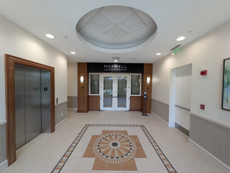 2925 Pga Blvd, Palm Beach Gardens, FL à louer - Photo de l’immeuble – Image 2 sur 7