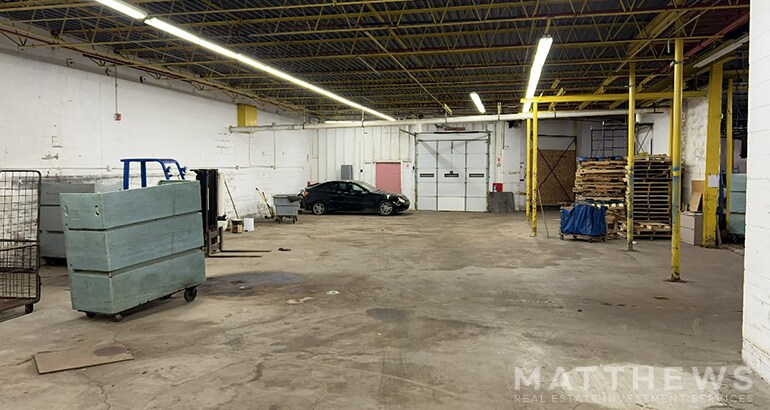 562 S River St, Aurora, IL à louer - Photo de l’immeuble – Image 3 sur 3