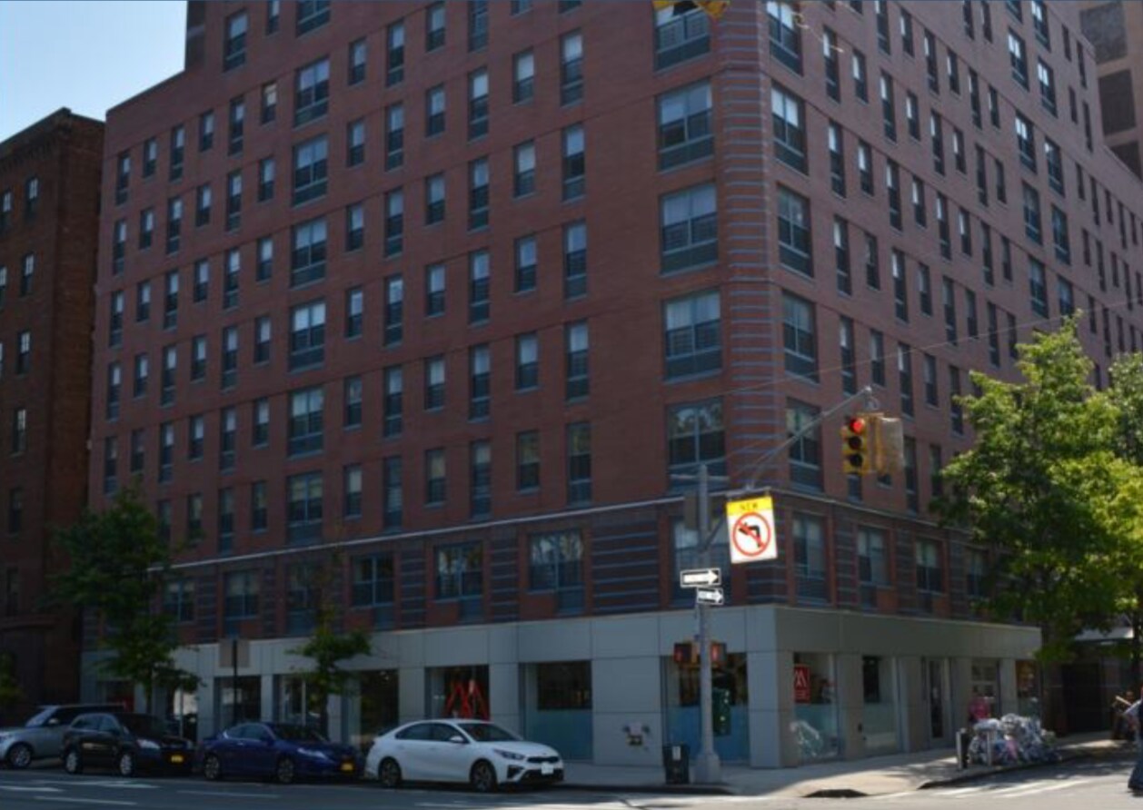 555 W 52nd St, New York, NY à louer Photo principale– Image 1 sur 6