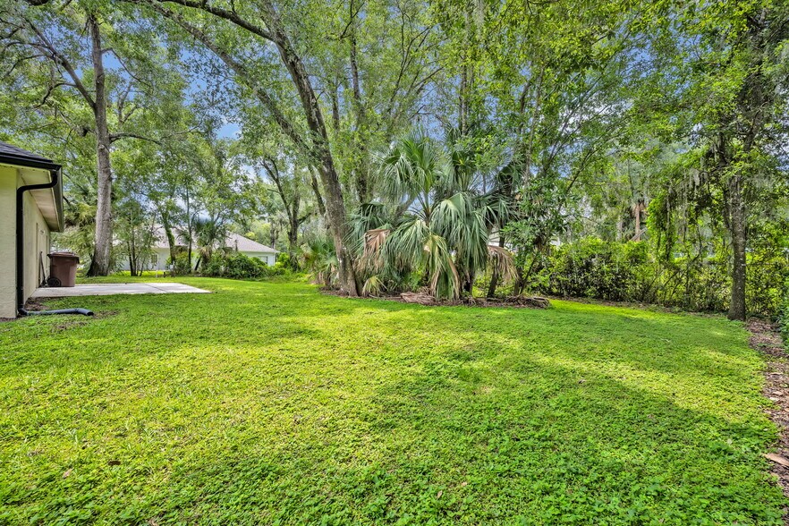 820 Clark St, Oviedo, FL à vendre - Photo de l’immeuble – Image 2 sur 15