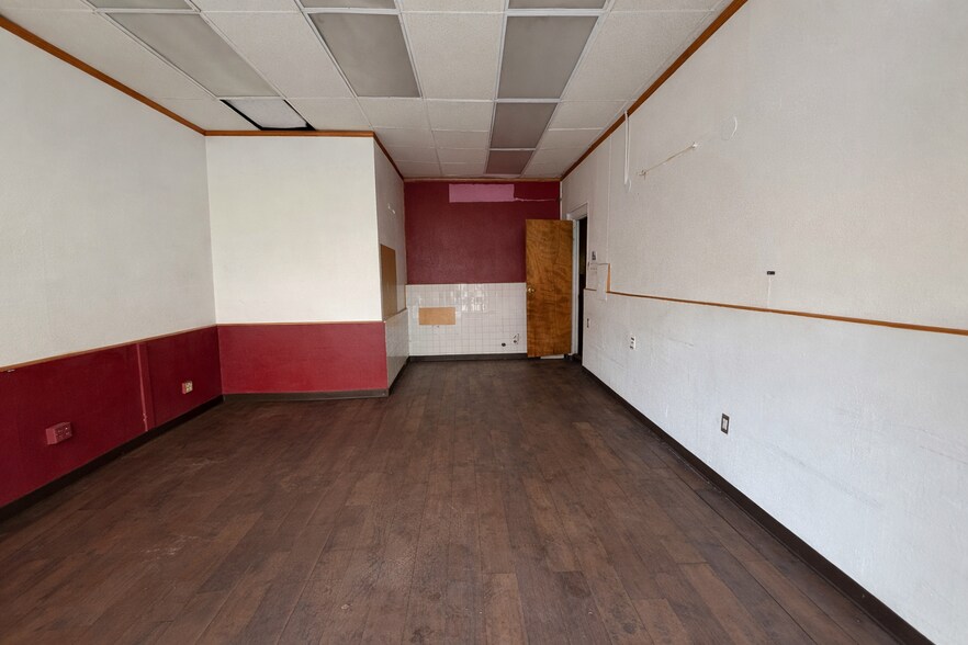 785 Nostrand Ave, Brooklyn, NY à louer - Photo de l’immeuble – Image 2 sur 5