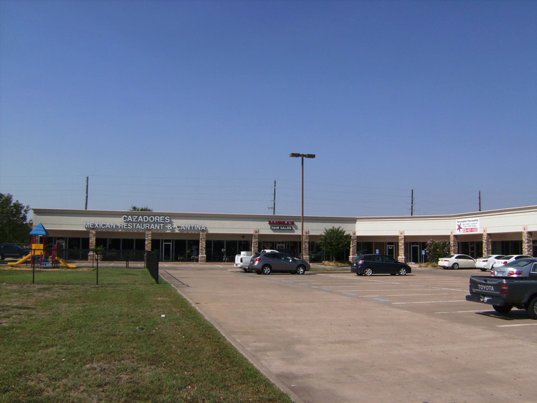 1300-1351 Pin Oak Rd, Katy, TX à louer - Photo de l’immeuble – Image 3 sur 3