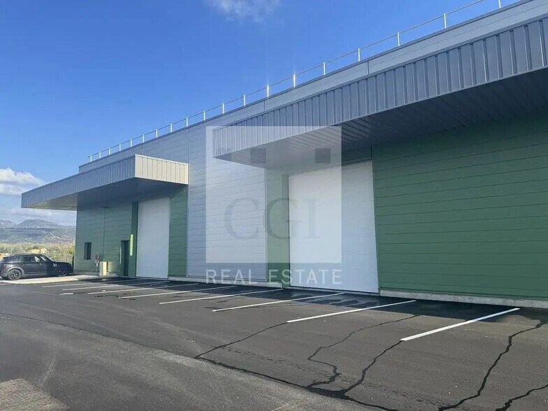 Local d'activités dans Montélimar à vendre - Photo principale – Image 1 sur 1