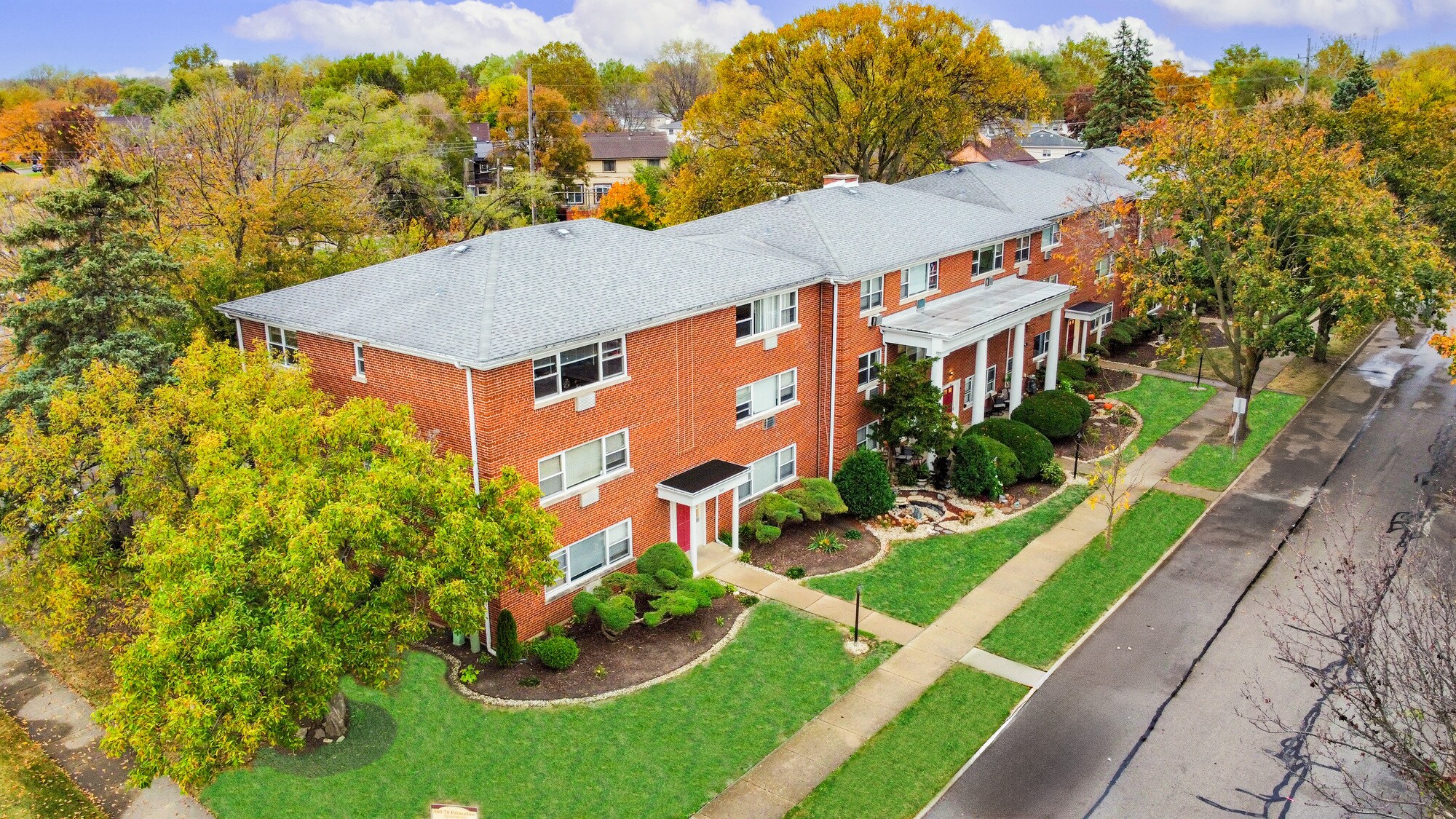 560-570 Princeton st, Des Plaines, IL à vendre Photo principale– Image 1 sur 9