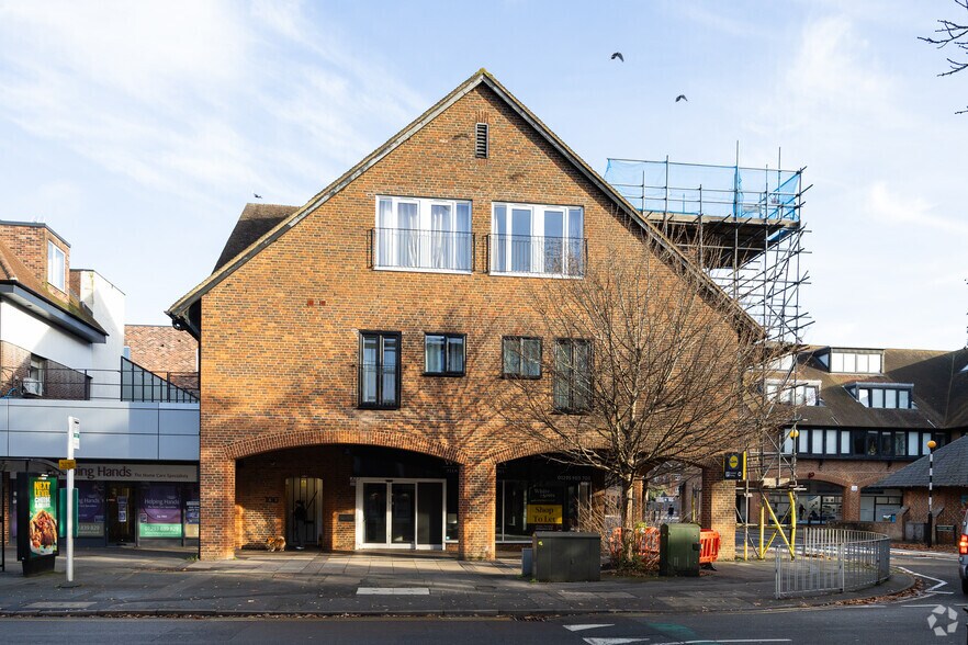 96 Victoria Rd, Horley à louer - Photo de l’immeuble – Image 2 sur 2