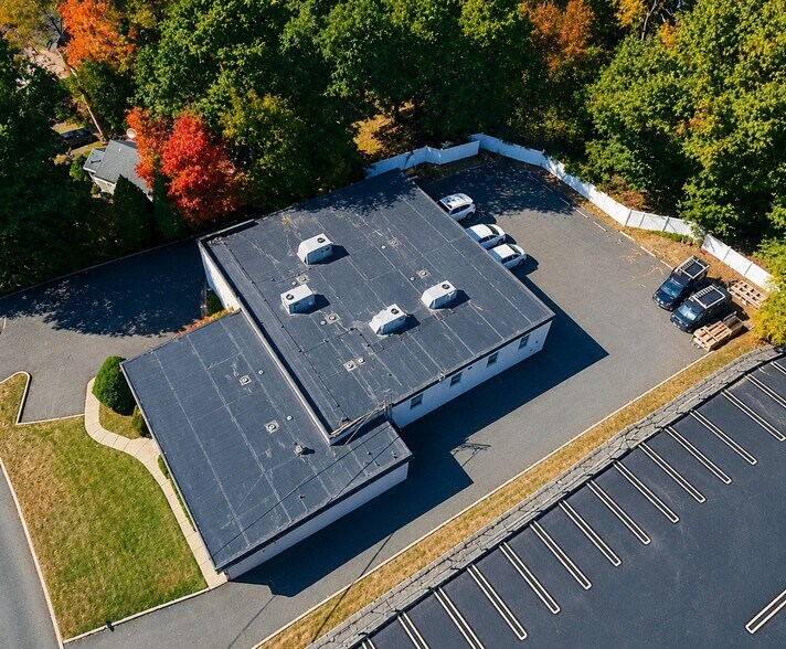 986 S Springfield Rd, Springfield, NJ à louer - Photo de l’immeuble – Image 2 sur 4