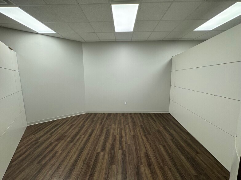 249 N College Rd, Lafayette, LA à louer - Photo de l’immeuble – Image 1 sur 8