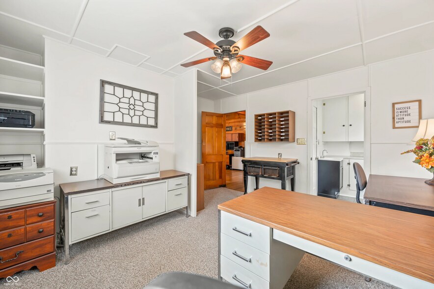610 E Morgan St, Martinsville, IN à vendre - Photo de l’immeuble – Image 3 sur 12
