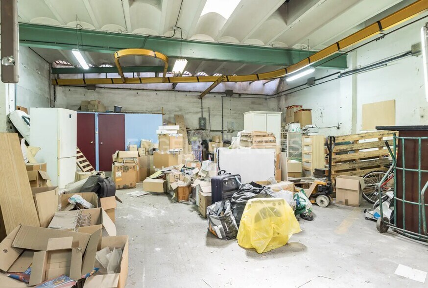 Industriel/Logistique dans Sant Boi de Llobregat, Barcelona à vendre - Photo de l’immeuble – Image 3 sur 5