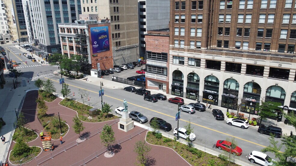 1250 Griswold St, Detroit, MI à louer - Photo de l’immeuble – Image 1 sur 8