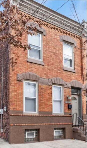 1951 E Stella St, Philadelphia, PA à vendre - Photo principale – Image 1 sur 1