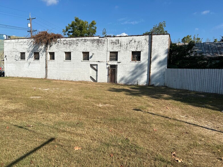 710 Scenic Hwy, Baton Rouge, LA à vendre - Photo principale – Image 1 sur 18