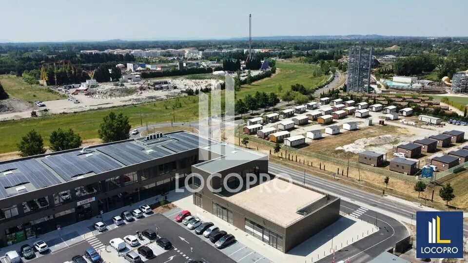 Local commercial dans Monteux à louer - Photo de l’immeuble – Image 2 sur 5