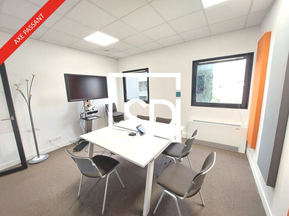 Bureau dans Cournon-d'Auvergne à louer Photo de l’immeuble– Image 1 sur 42