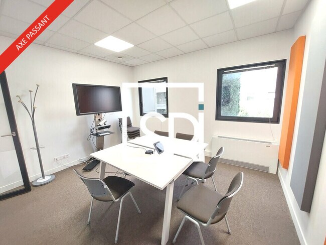 Plus de détails pour Bureau à louer