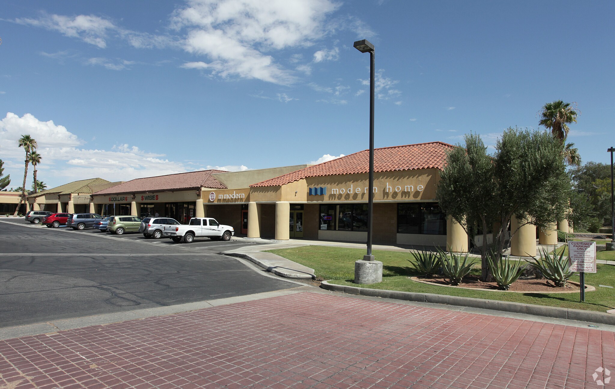 2500-2520 N Palm Canyon Dr, Palm Springs, CA à louer Photo principale– Image 1 sur 9