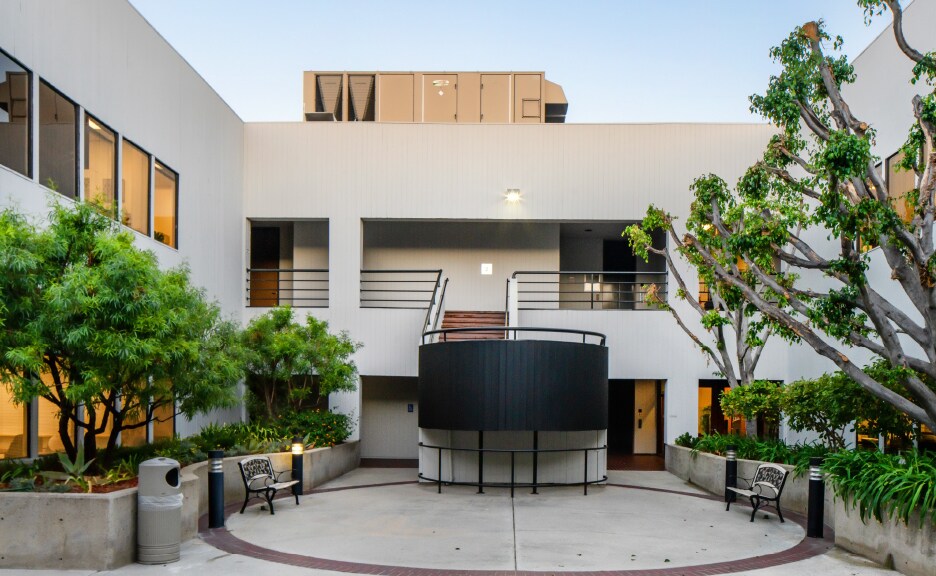 330 Arden Ave, Glendale, CA à louer - Photo de l’immeuble – Image 3 sur 7