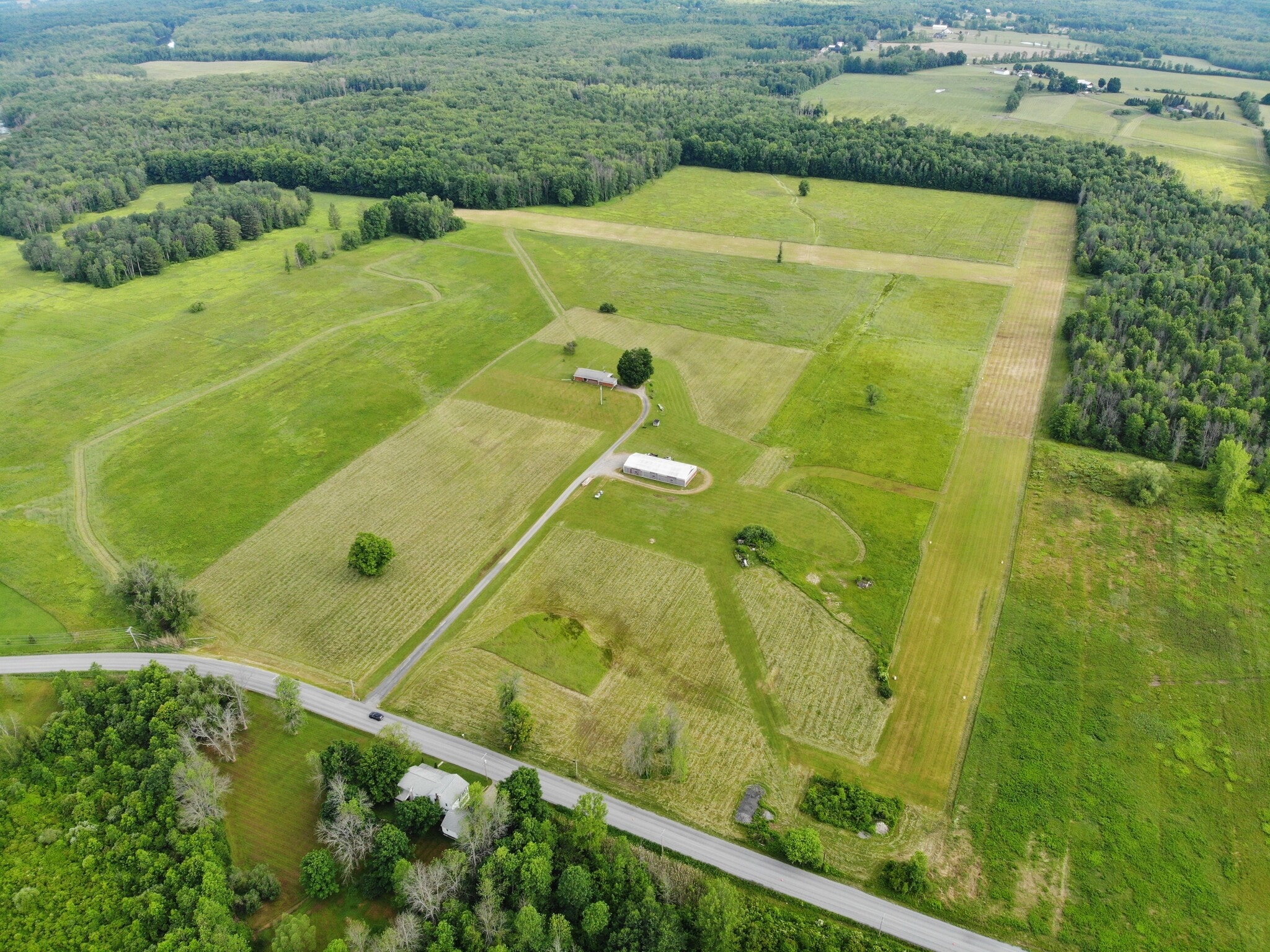 4885 Verplank Rd, Clay, NY à vendre Photo principale– Image 1 sur 18