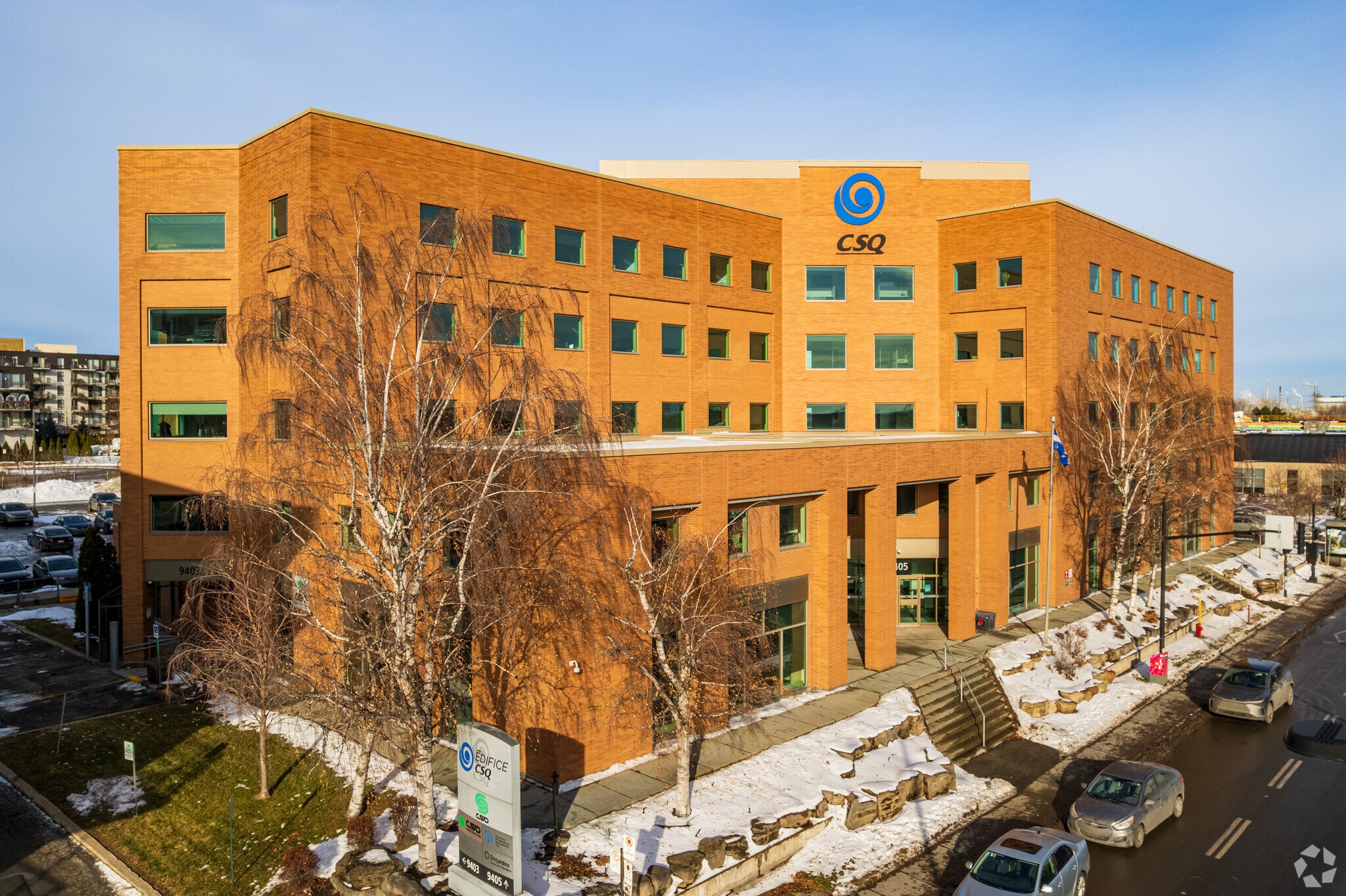 9405 Rue Sherbrooke E, Montréal, QC à louer Photo principale– Image 1 sur 4