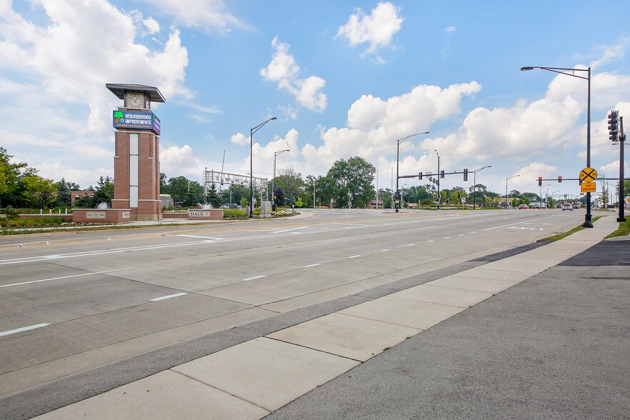 128 W Irving Park Rd, Wood Dale, IL à vendre - Photo de l’immeuble – Image 2 sur 9