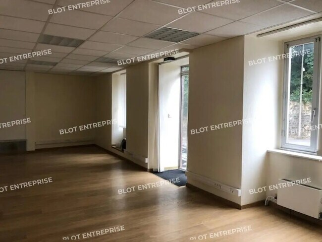 Plus de détails pour Bureau à vendre