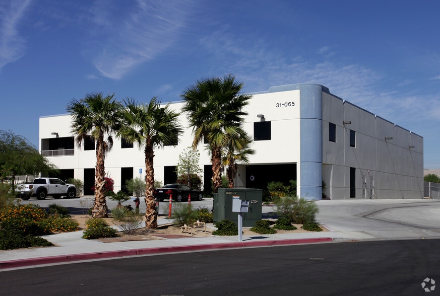 31065 Plantation Dr, Thousand Palms, CA à vendre - Photo principale – Image 1 sur 18