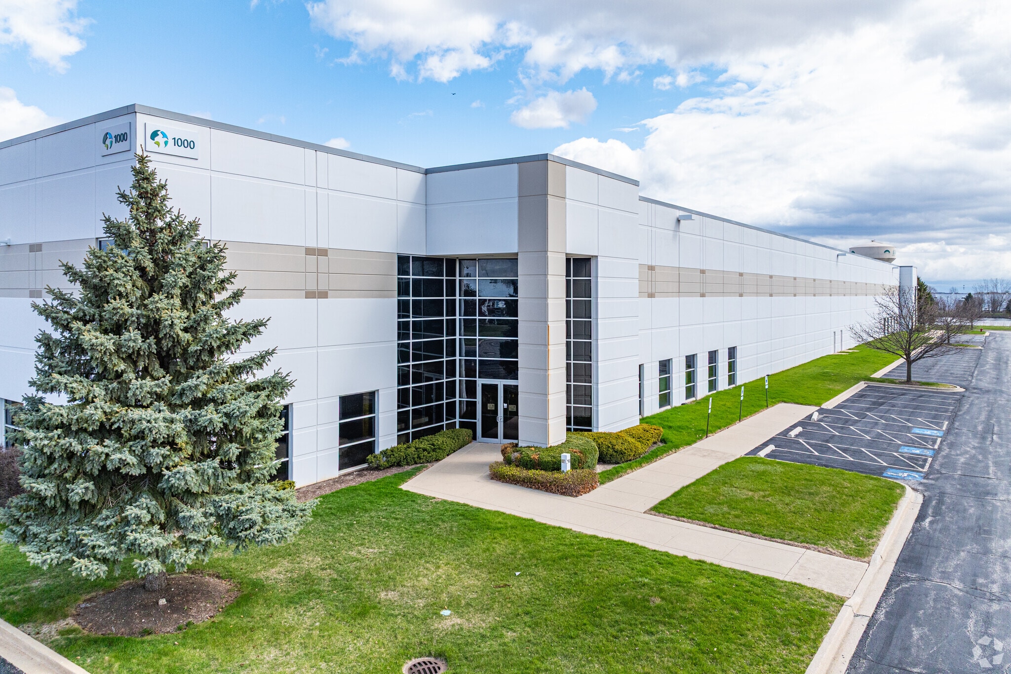 1000 Bilter Rd, Aurora, IL à louer Photo de l’immeuble– Image 1 sur 6