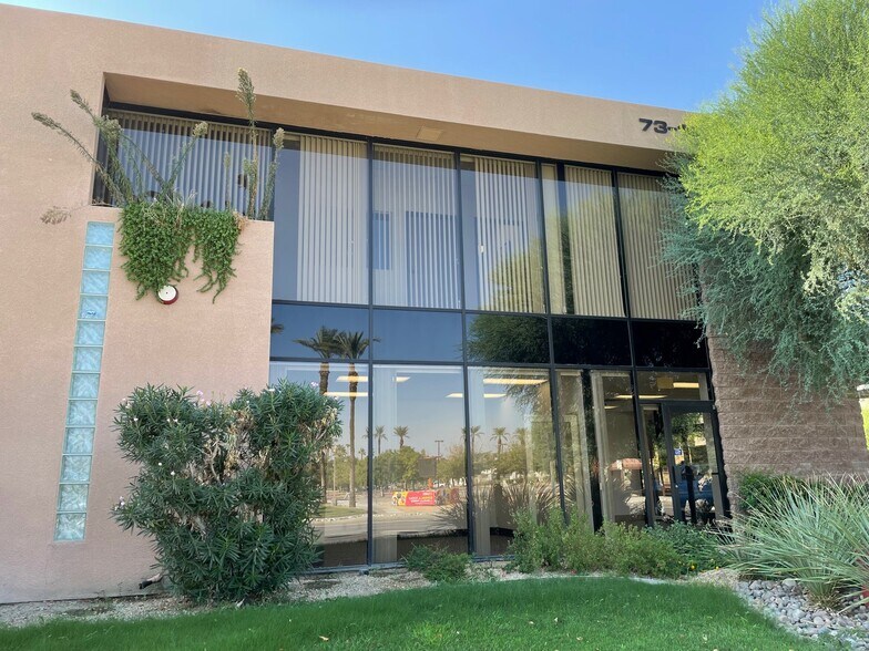 73161 Fred Waring Dr, Palm Desert, CA à louer - Photo principale – Image 2 sur 2