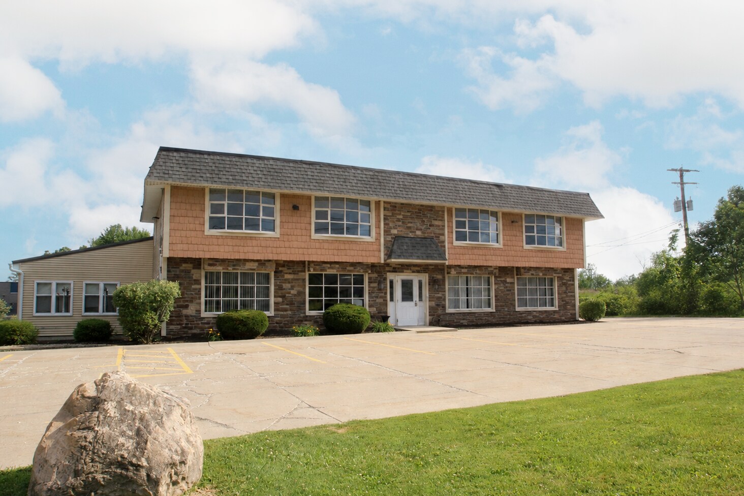 2648 Medina Rd, Medina, OH à vendre Photo de l’immeuble– Image 1 sur 21