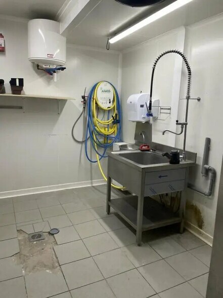 Local commercial dans Morlaix à vendre - Photo intérieure – Image 3 sur 3