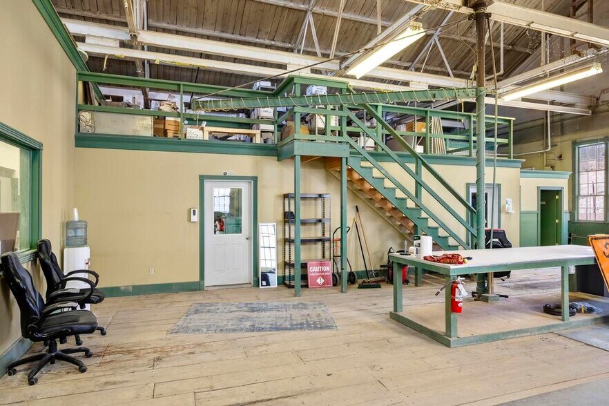 244 Anaconda Rd, Butte, MT à vendre - Photo intérieure – Image 2 sur 19