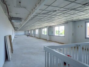 Bureau dans Chassieu à louer Photo intérieure– Image 2 sur 9