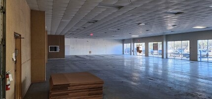 7006-7010 Ridge Rd, Port Richey, FL à louer Photo intérieure– Image 2 sur 11