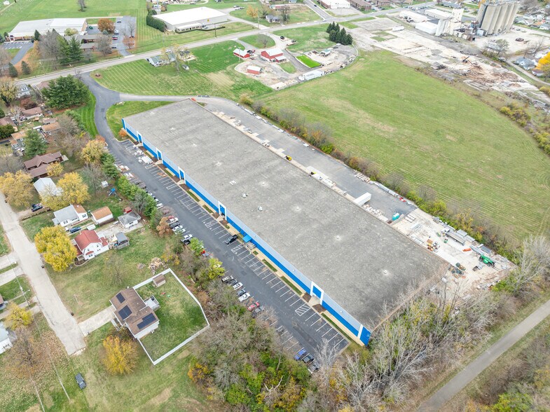 635-671 Bellbrook Ave, Xenia, OH à louer - Photo de l’immeuble – Image 1 sur 7