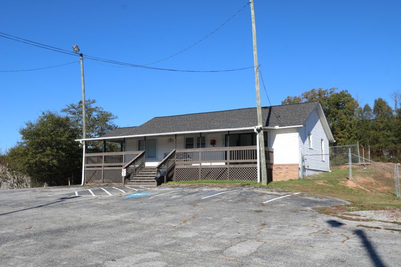 1450 W Wade Hampton Blvd, Greer, SC à louer - Photo de l’immeuble – Image 3 sur 5