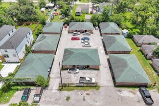 Plus de détails pour 3908 Woolworth St, Houston, TX - Logement à vendre