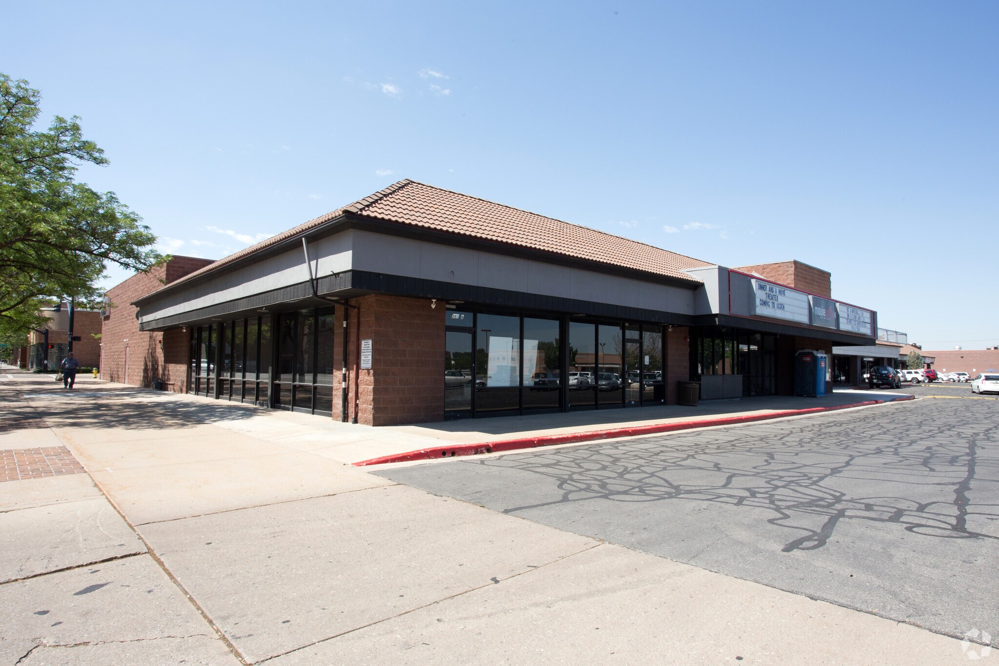 2263 Grant Ave, Ogden, UT à louer Photo principale– Image 1 sur 10