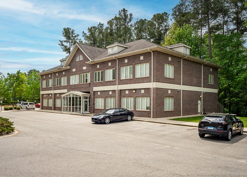 3621 Lyckan Pky, Durham, NC à vendre - Photo de l’immeuble – Image 1 sur 17