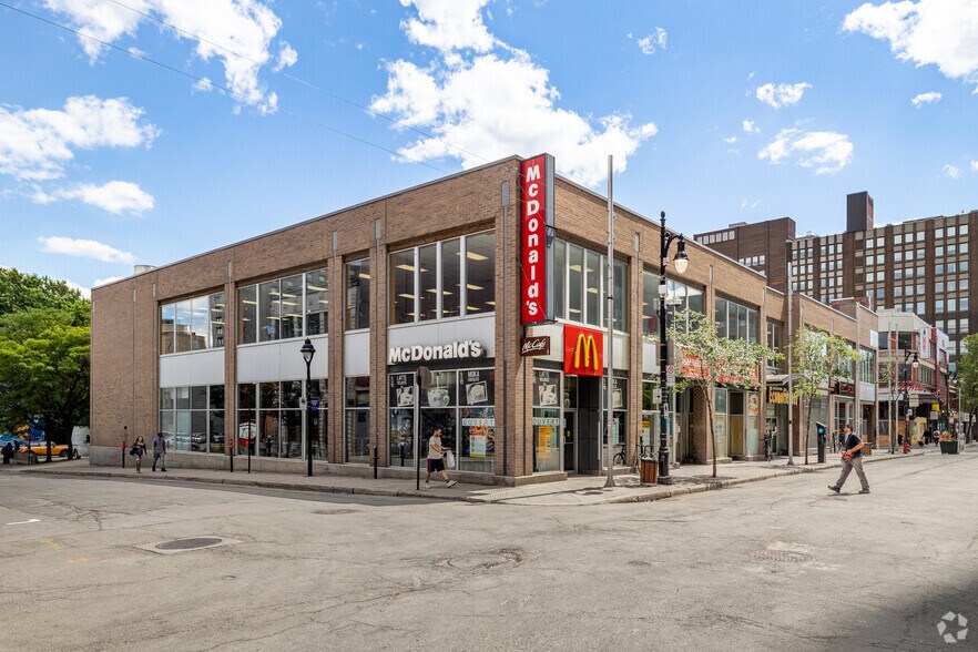 800-850 Rue Sainte-Catherine E, Montréal, QC à louer - Photo de l’immeuble – Image 2 sur 3