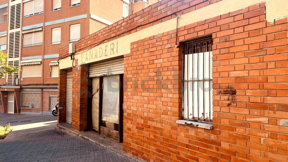 Carrer Pinar, 12, Rubí, Barcelona à vendre - Photo de l’immeuble – Image 3 sur 14