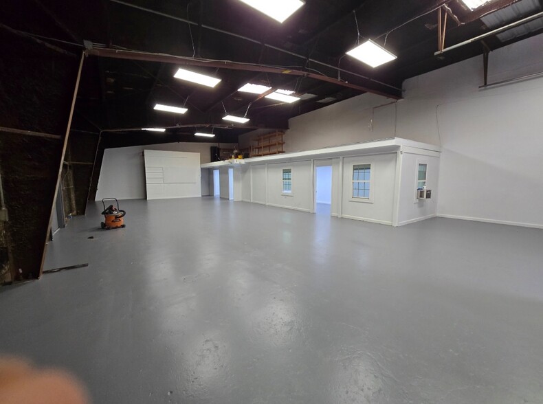 600 Magellan St, Gretna, LA à louer - Photo de l’immeuble – Image 3 sur 3