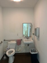 932 NE 24th Ln, Cape Coral, FL à louer Photo intérieure– Image 2 sur 5