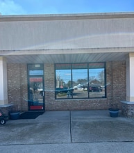 567 Mantoloking Rd, Brick, NJ à louer Photo de l’immeuble– Image 2 sur 2