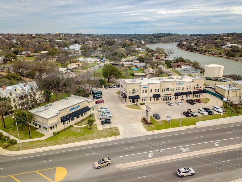 101 S Highway 281, Marble Falls, TX à louer - Photo de l’immeuble – Image 2 sur 10