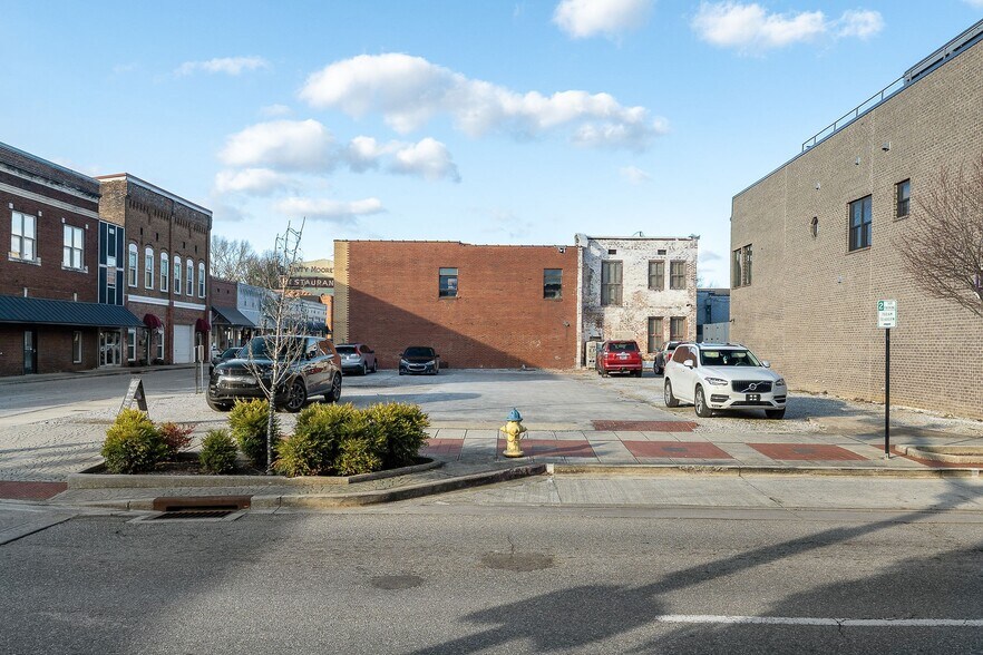 201 E Main St, McMinnville, TN à vendre - Photo de l’immeuble – Image 2 sur 5