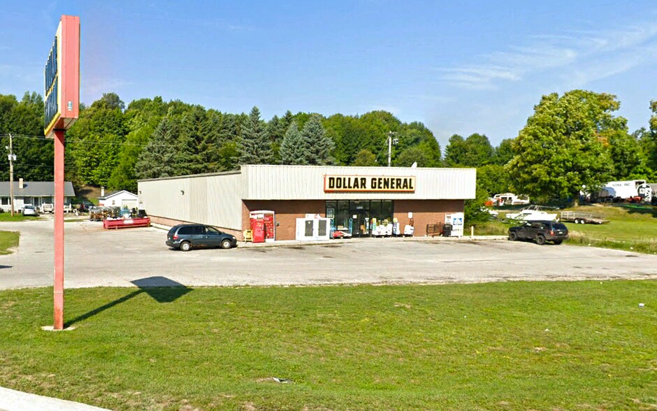 11802 Chippewa Hwy, Bear Lake, MI à vendre - Photo de l’immeuble – Image 2 sur 2