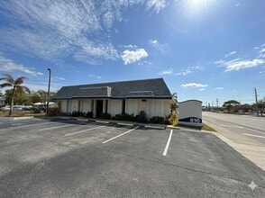 816 US Highway 1, Sebastian, FL à louer Photo intérieure– Image 1 sur 18