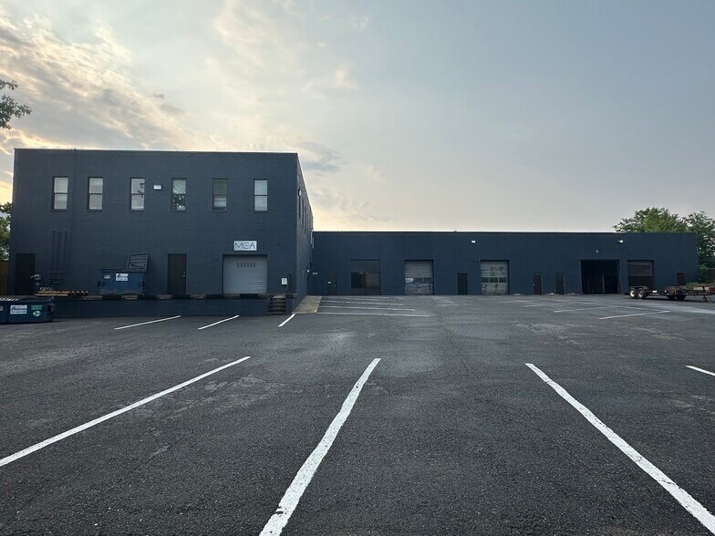 2811 Old Lee Hwy, Merrifield, VA à louer - Photo de l’immeuble – Image 1 sur 12